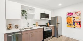 Comfortable Affordable 580 SqFt 1 Bed, 1 Bath - shareWESTSIDE Las Vegas Gallery 16