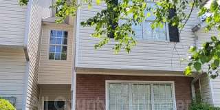 7620 Creekside Lane Gallery 1