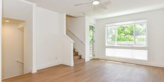New Luxury Townhome with 2-Car Garage | Minutes to Downtown Redwood City & Tech Campuses New Luxury Townhome with 2-Car Garage | Minutes to Downtown Redwood City & Tech Campuses Gallery 15