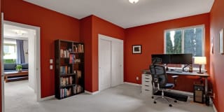 IMMACULATE & LOVELY 5 bed, 3 bath, + huge bonus room that can serve as a 5th bedroom, 2 car garage Gallery 18