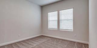 Room in 4 Bedroom Home at Tears Ln Gallery 20