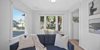 Craftsman on Madison (Furnished) Gallery 8