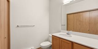 1123 E Hastings Gallery 6