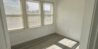 1956 1/2 Park Grove Ave Gallery 9