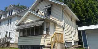 THE CUTEST 3 BEDROOMS SINGLE HOME !! 1St floor bedroom Gallery 4