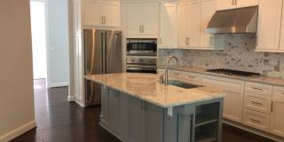 5 Bed 4 Bath LUXURIOUS CRAFTSMAN set in Bethesda Mews Gallery 7