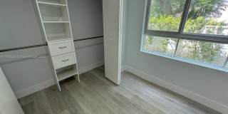 2555 NE 193rd St Gallery 12