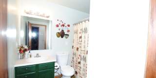 3 Bed / 2 Bath / 2 Car Garage Ranch Style Home Gallery 13