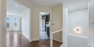 Panoramic SF Views, Elevated Cul-de-Sac Home in Eureka Valley Gallery 6