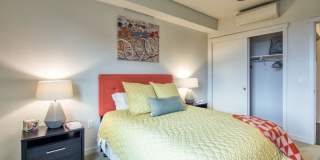 Eviva Midtown Gallery 26