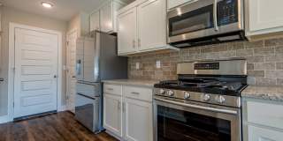 3bed 2bath, LOADED w/Amenities near Stonebridge Meadows Country Club Gallery 8