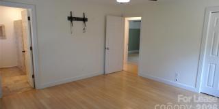 4400 Woods End Lane Gallery 28