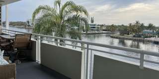 1198 Hillsboro Mile Gallery 3