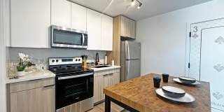 DLUX Lofts Gallery 22