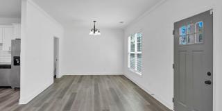 Modern Townhome in Rosewood – Walk to USC, Dining & More! Gallery 8