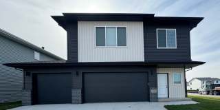Newly Built in the Wilds neighborhood of West Fargo! Gallery 1