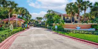 500 Uno Lago Drive Gallery 63