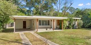 Beautifully Updated 3-Bedroom Home with Modern Finishes & Spacious Living! Gallery 1
