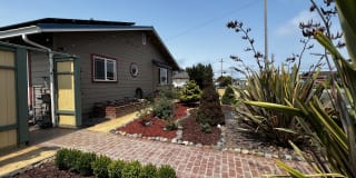 1109 Thomas Street Gallery 3