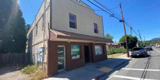 407 S Mount Shasta Blvd Ste 4 Gallery 1