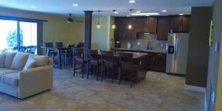 Charming Golf Course Condo for Rent – Residential Estates Gallery 10