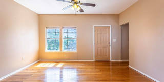 611 W Ridgewood 611 W Ridgewood Gallery 4