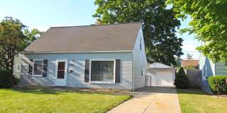 Recently & Completely Renovated 4 Bed - 2 Bath Cape Cod for Rent! Gallery 1
