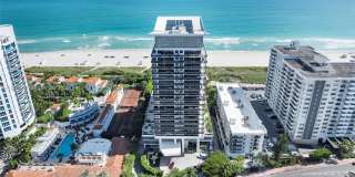 5875 Collins Avenue Gallery 22