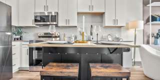 555 Boulevard Gallery 24