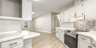 3600 Tournament Avenue Gallery 22