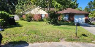 Charming 3 bed, 2 bath Home Gallery 1