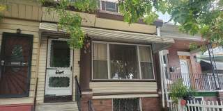 3 Bedroom House in Kingsessing Gallery 1