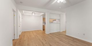 20453 CHESAPEAKE Square Gallery 1