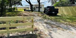 5037 Roanoke St Gallery 1