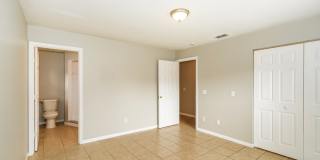 8415 North 10th Street Gallery 9