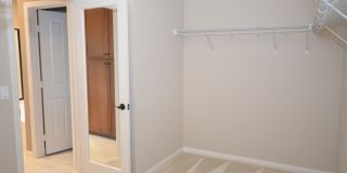 4BD+Loft/3Bathrooms, Sea Glass Blue Strand Gallery 18