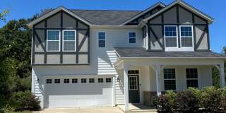 Like new in desirable Magnolia Walk in Huntersville Gallery 1