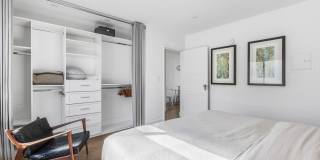 1929 Tamarind Ave unit: 8 Gallery 22