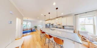 End Unit Brick TH 3 BED + 4.5 BA Roof top Deck Gallery 5