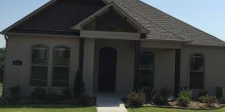 Beautiful home in Gated Subdivision Gallery 1