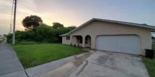 ***Spacious 3BR/2BA/2 Car Garage Home Fenced Yard*** Gallery 1