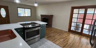 Charming 3-Bedroom Home - Close to Everything - Tons of Upgrades Gallery 5