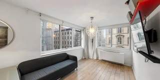 376 Broadway Gallery 1