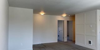 C221-Daybreak Gardens Apartments Gallery 22