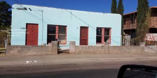 2 bedroom, 1 bath house near downtown Gallery 1