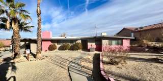 3 Bedroom 2 Bathroom - Fully Furnished - Mid Century Modern Gallery 18