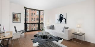 1111 North Dearborn Gallery 18