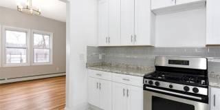 13 Hunt Avenue Gallery 1