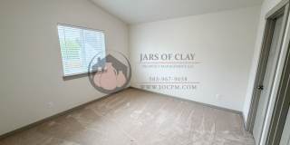 Newer Build- Ready for Move In Gallery 8