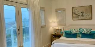 2174 Bay Boulevard Gallery 19